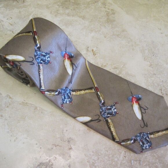 🌹CABELAS Mens Tie Fishing Rod Fish 100% Silk - Picture 1 of 4